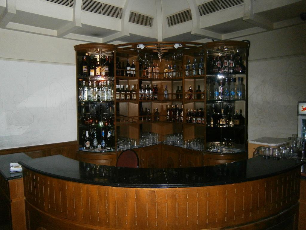 Quality Airport Hotels Недумбассери Экстерьер фото