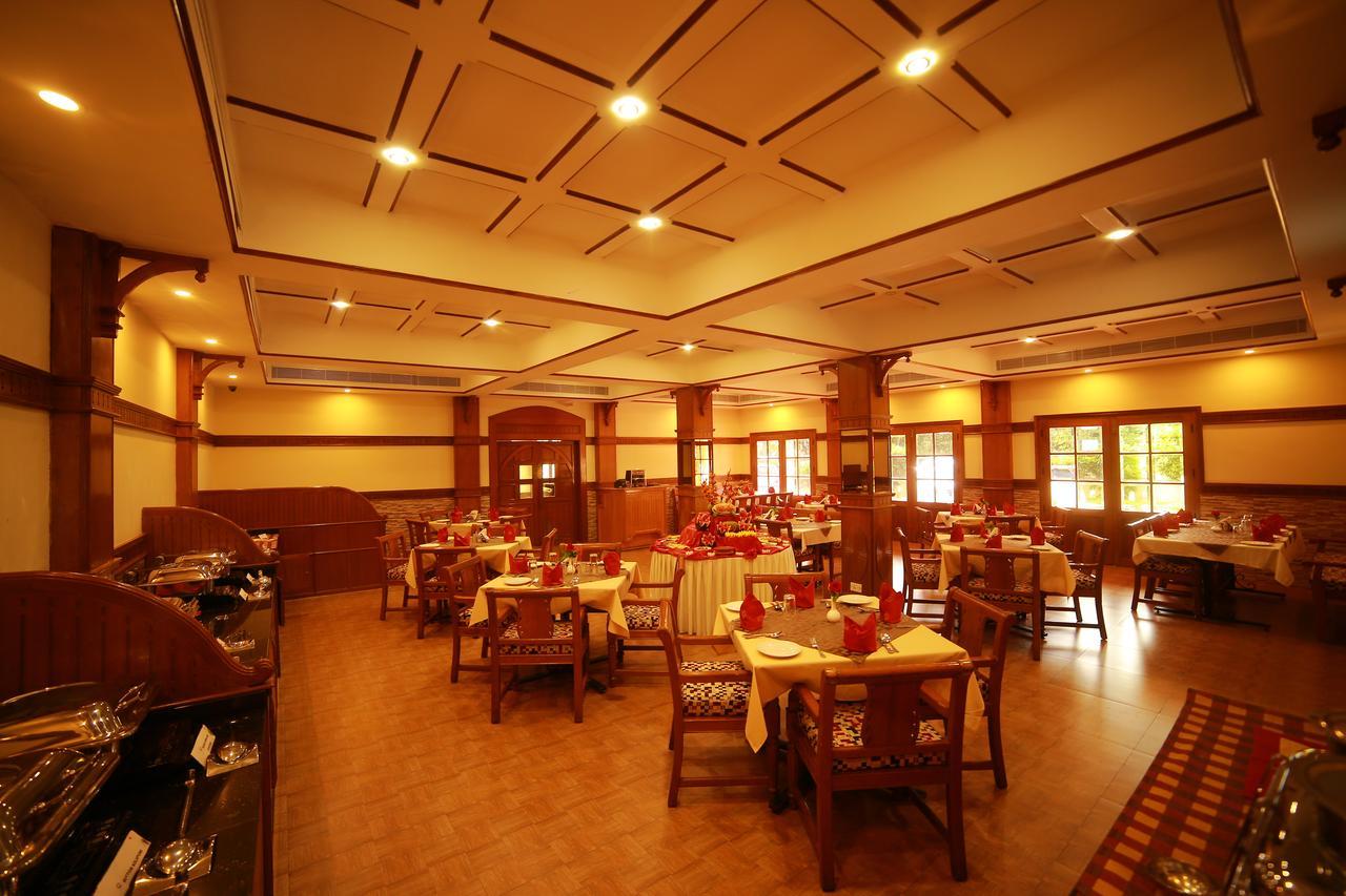 Quality Airport Hotels Недумбассери Экстерьер фото