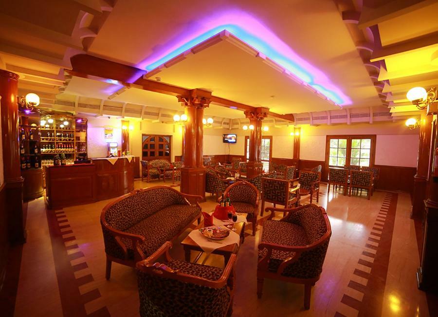 Quality Airport Hotels Недумбассери Экстерьер фото